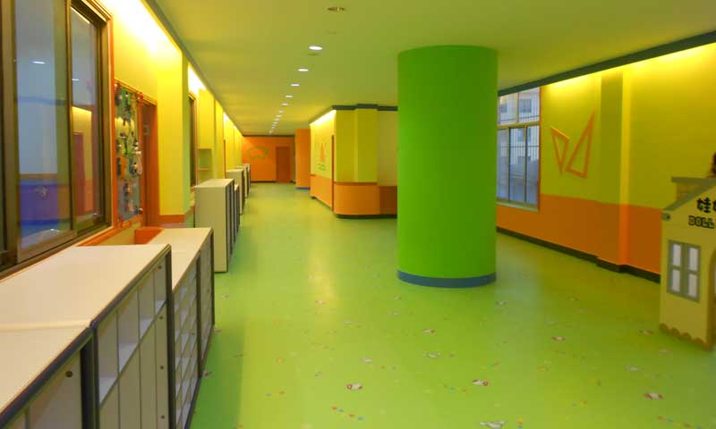 北京市豐臺區紅黃藍幼兒園地板